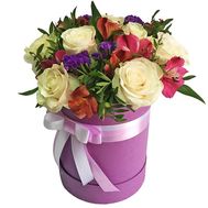 Небольшая коробочка с цветами