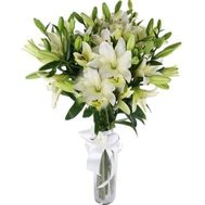 Букет цветов из лилий