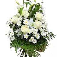 Букет из 6 хризантем, 1 лилии и 6 роз