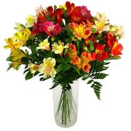 Букет цветов из 15 альстромерий