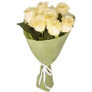 7 белых роз