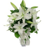 Букет цветов из 5 лилий