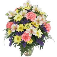 Букет цветов из 4 хризантем, 5 альстромерий и 6 гвоздик