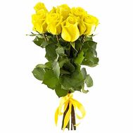 7 желтых роз с лентой