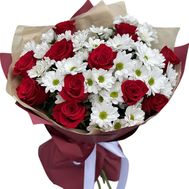Bouquet of 13 roses and 3 chrysanthemums