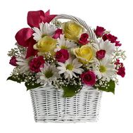 Basket of flowers made of 8 chrysanthemums and 11 roses