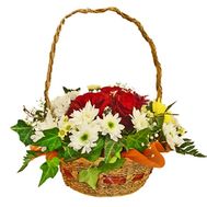 Basket of flowers of 9 chrysanthemums and 10 roses