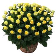 Большая корзина из 101 розы