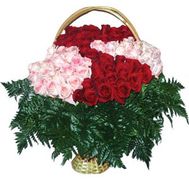 Корзина цветов из 101 розы