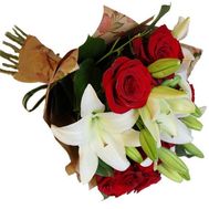 Букет из 7 роз и 2 лилий