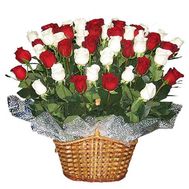 Корзина цветов из 45 импортных роз