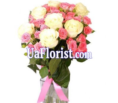 Cute bouquet of different roses Cute bouquet of different roses