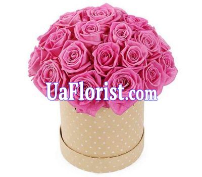 25 pink roses in the box