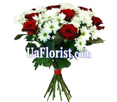 Букет из 7 роз и 6 хризантем