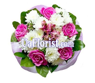 Букет из 5 роз, 3 хризантем и 1 альстромерии Букет из 5 роз, 3 хризантем и 1 альстромерии