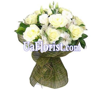 A bunch of flowers from 11 roses and 6 alstroemerias A bunch of flowers from 11 roses and 6 alstroemerias