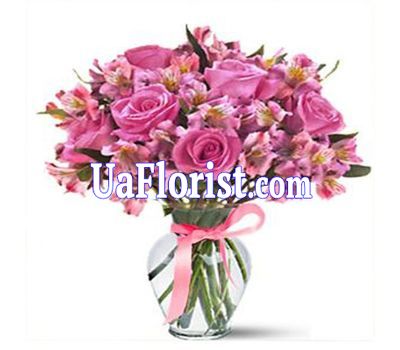 Букет из роз и альстромерий