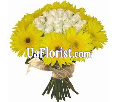 Букет цветов из 17 роз и 10 гербер Букет цветов из 17 роз и 10 гербер