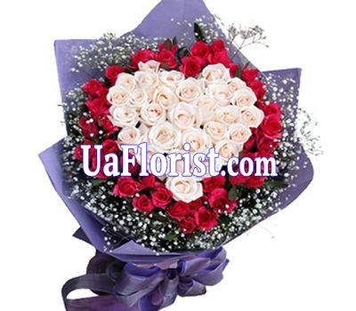 Букет із 28 білих і 43 червоних троянд Букет із 28 білих і 43 червоних троянд