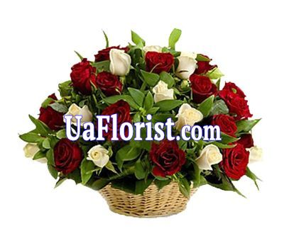 Basket of 31 rose flowers Basket of 31 rose flowers