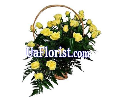 Корзина цветов из 25 роз Корзина цветов из 25 роз