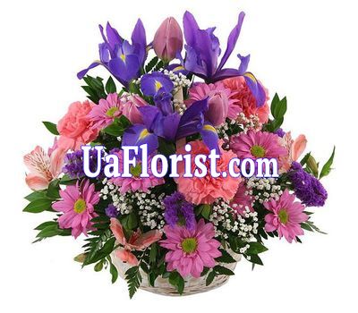 Basket of 17 spring flowers Basket of 17 spring flowers