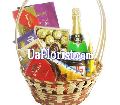 Basket of sweets Basket of sweets